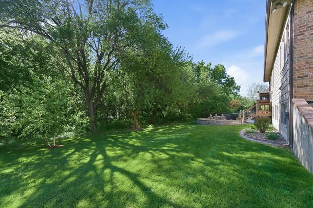 214 N City View Cir, Wichita, KS 67235