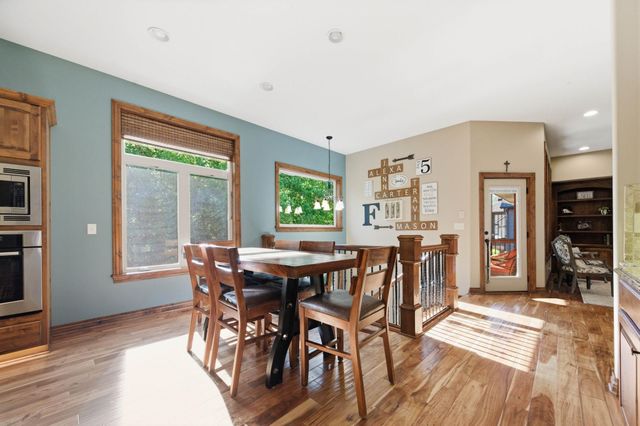 214 N City View Cir, Wichita, KS 67235