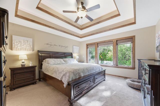 214 N City View Cir, Wichita, KS 67235