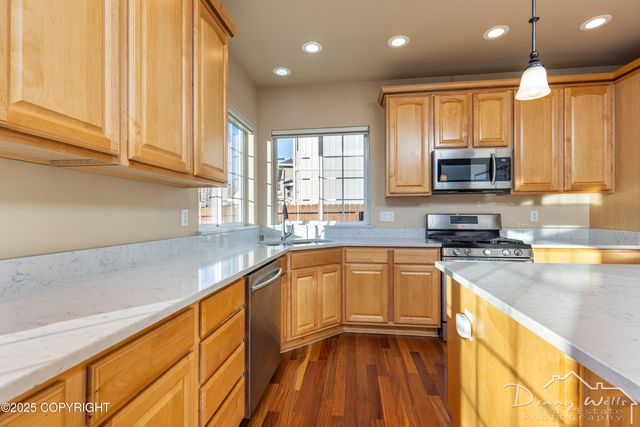 11335 Tulin Park Loop, Anchorage, AK 99516