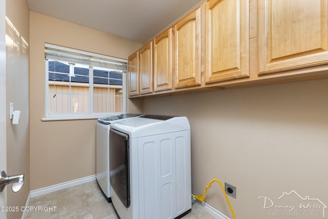 11335 Tulin Park Loop, Anchorage, AK 99516