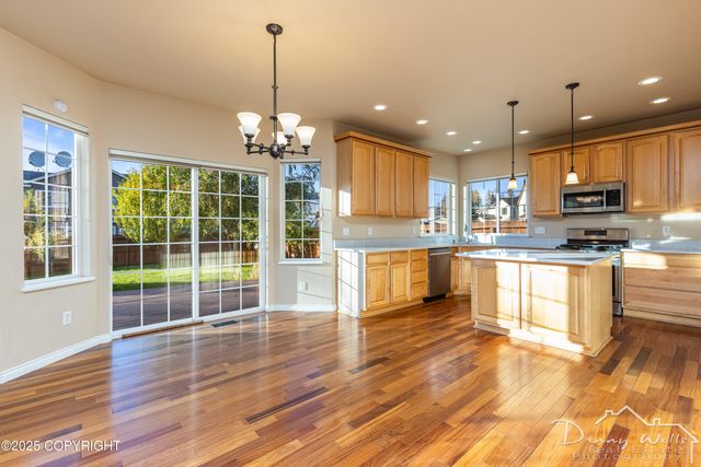 11335 Tulin Park Loop, Anchorage, AK 99516