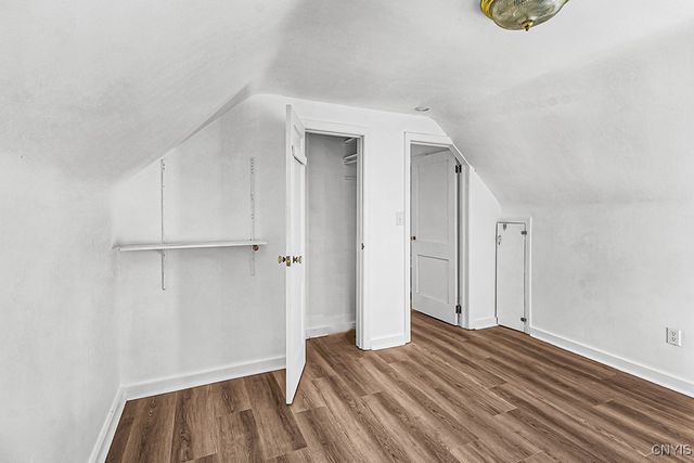 21 Hara Cres, New Hartford, NY 13413