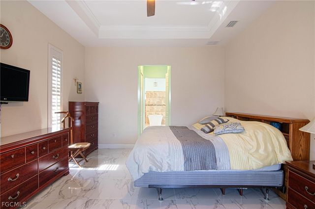 2123 NW 41st PL, Cape Coral, FL 33993