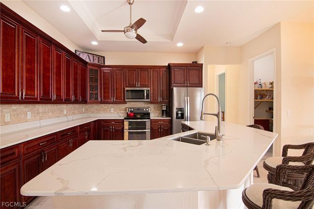 2123 NW 41st PL, Cape Coral, FL 33993