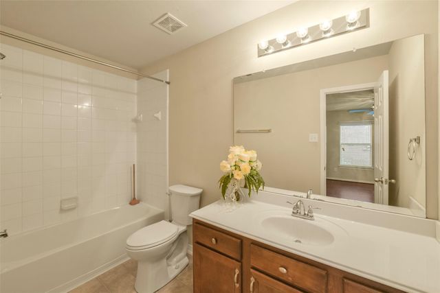9211 Taftsberry Drive, Houston, TX 77095