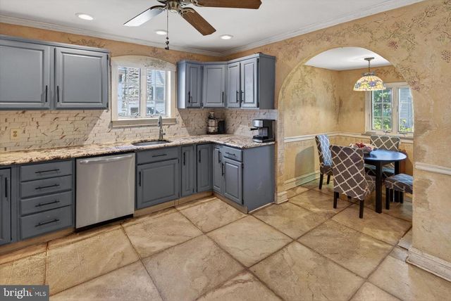 1113 DREXEL AVE, Drexel Hill, PA 19026
