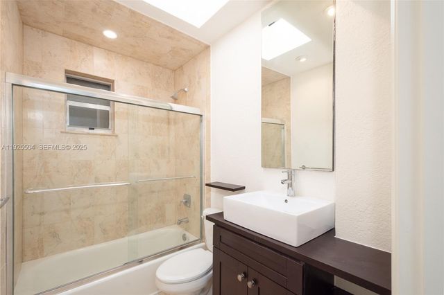 1734 NE 142nd St, North Miami, FL 33181