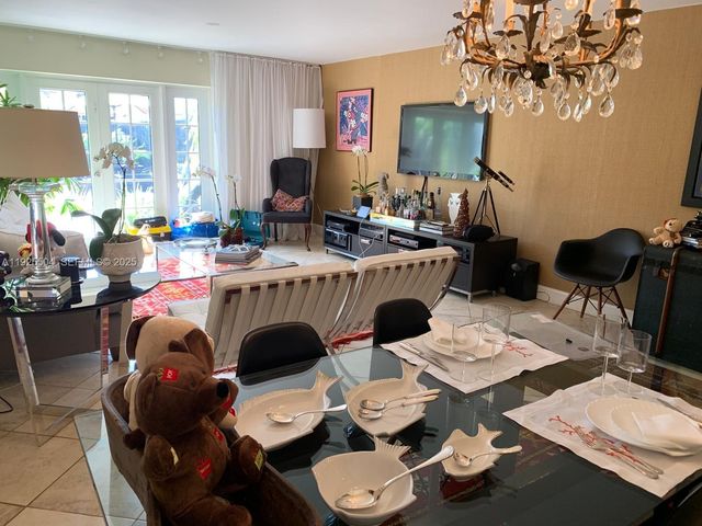 1734 NE 142nd St, North Miami, FL 33181