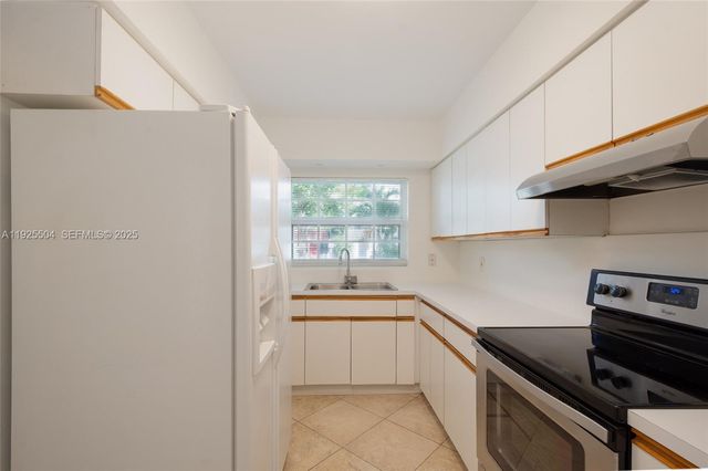 1734 NE 142nd St, North Miami, FL 33181