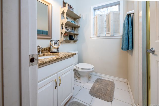 44 River Oak, Seguin, TX 78155