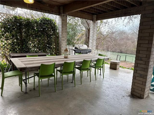 44 River Oak, Seguin, TX 78155