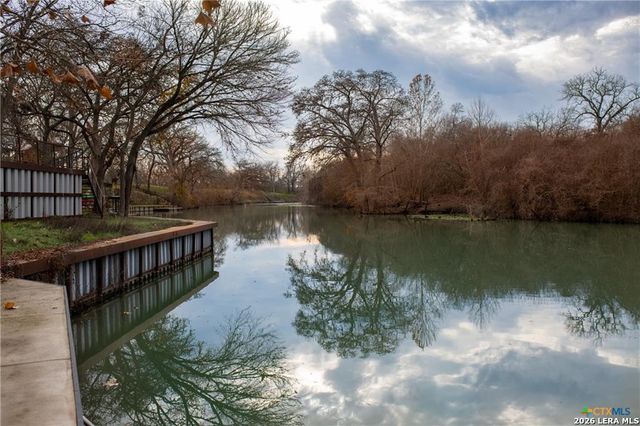 44 River Oak, Seguin, TX 78155