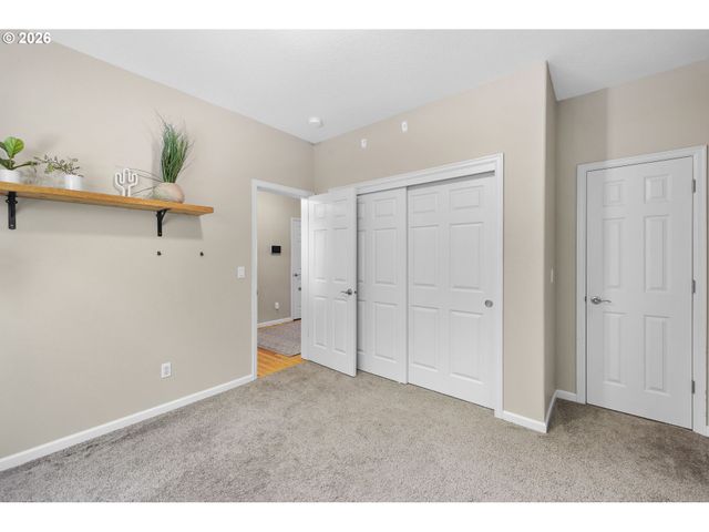 10872 Se ALYSSA Dr, Happy Valley, OR 97086