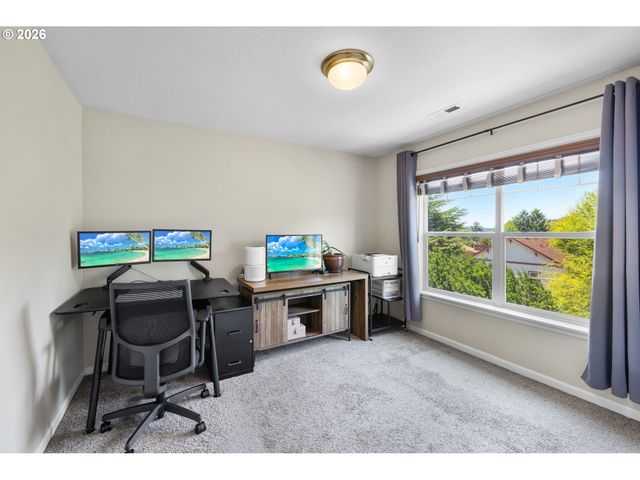 10872 Se ALYSSA Dr, Happy Valley, OR 97086