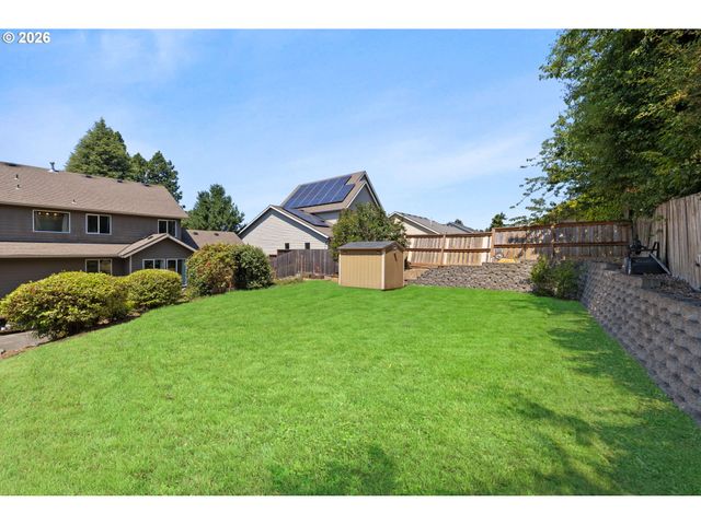 10872 Se ALYSSA Dr, Happy Valley, OR 97086