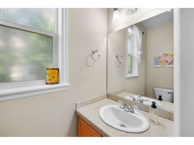 10872 Se ALYSSA Dr, Happy Valley, OR 97086