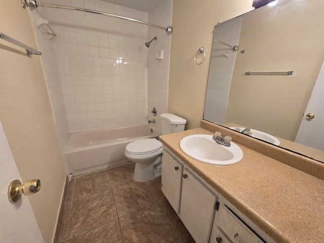 411 Executive Center Drive 210, West Palm Beach, FL 33401