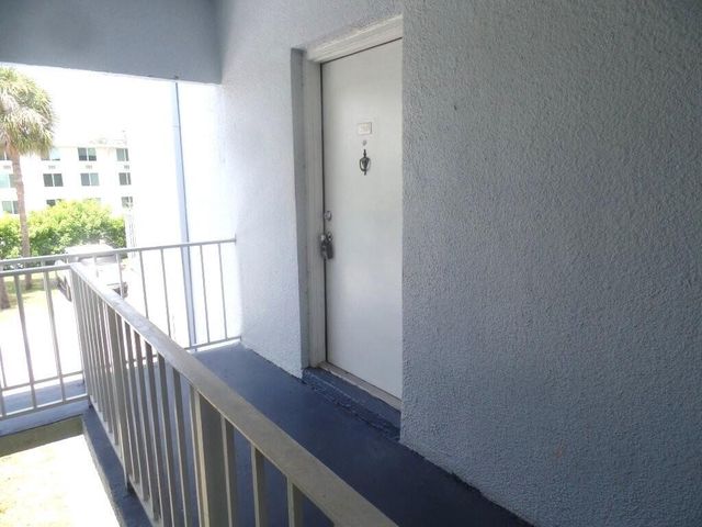 411 Executive Center Drive 210, West Palm Beach, FL 33401