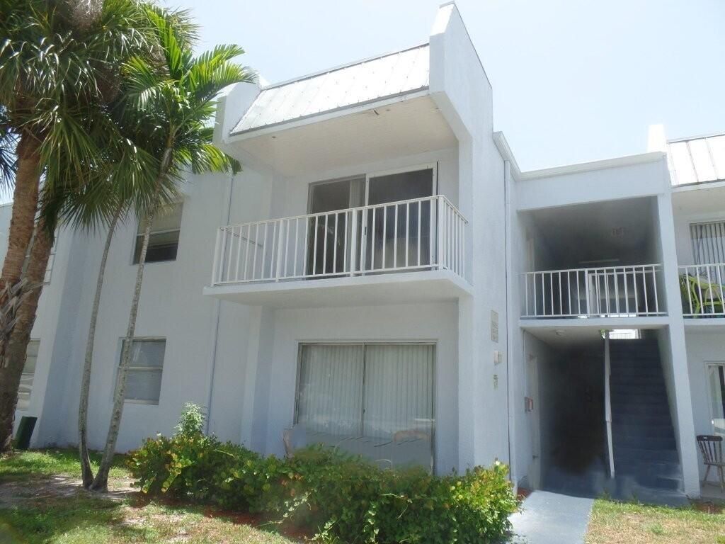 411 Executive Center Drive 210, West Palm Beach, FL 33401