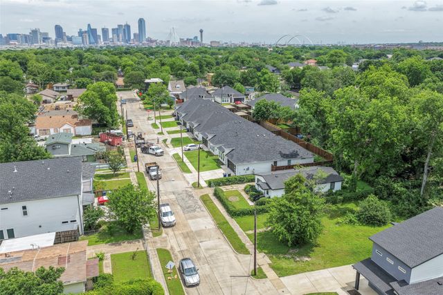 1726 Kraft Street, Dallas, TX 75212