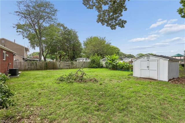 56 Bonita DR, Newport News, VA 23602