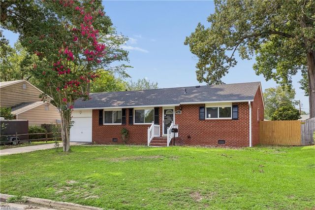 56 Bonita DR, Newport News, VA 23602