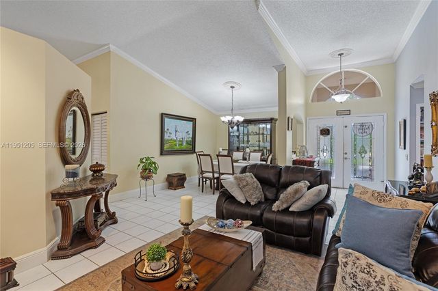 798 Verona Lake Drive, Weston, FL 33326
