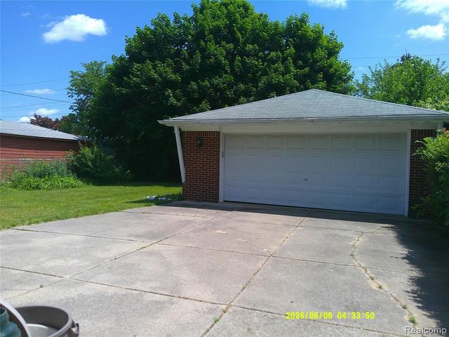 13458 Marion, Redford, MI 48239