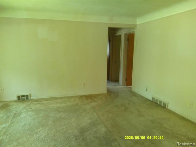 13458 Marion, Redford, MI 48239