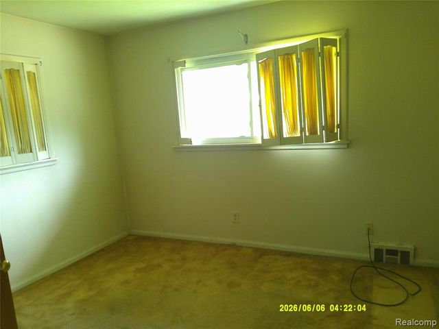 13458 Marion, Redford, MI 48239