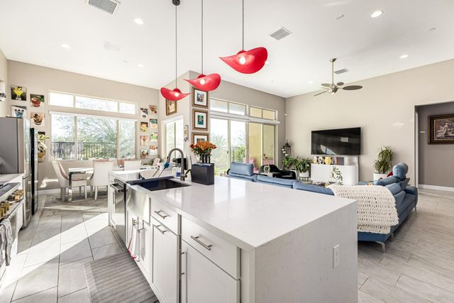 7611 E Camino Vivaz, Scottsdale, AZ 85255