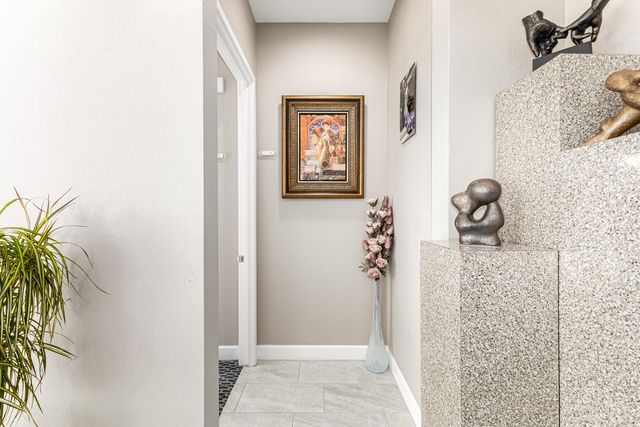 7611 E Camino Vivaz, Scottsdale, AZ 85255