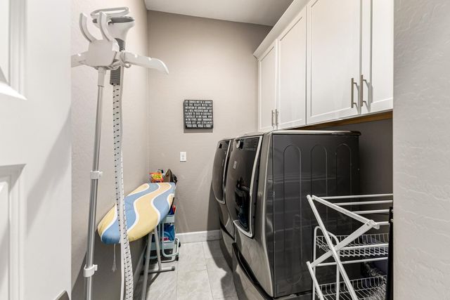 7611 E Camino Vivaz, Scottsdale, AZ 85255