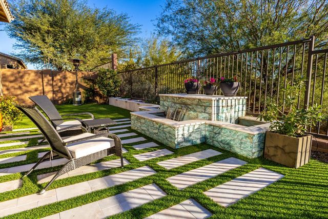 7611 E Camino Vivaz, Scottsdale, AZ 85255