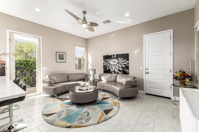 7611 E Camino Vivaz, Scottsdale, AZ 85255