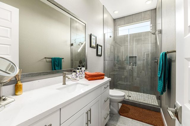 7611 E Camino Vivaz, Scottsdale, AZ 85255