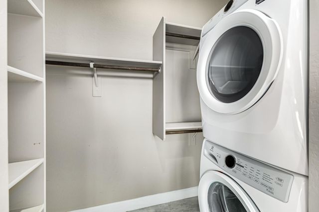 7611 E Camino Vivaz, Scottsdale, AZ 85255