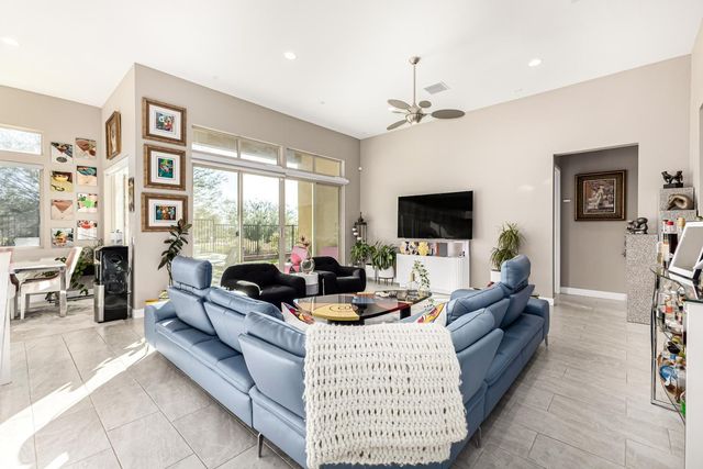 7611 E Camino Vivaz, Scottsdale, AZ 85255