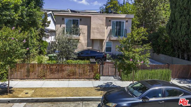 11025 Blix Street, North Hollywood (los Angeles), CA 91602