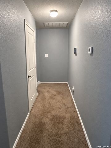102 Samuel Kemper, San Antonio, TX 78220