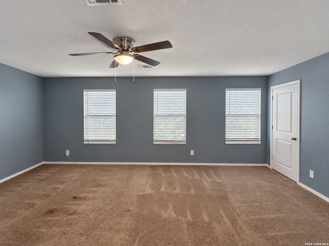 102 Samuel Kemper, San Antonio, TX 78220