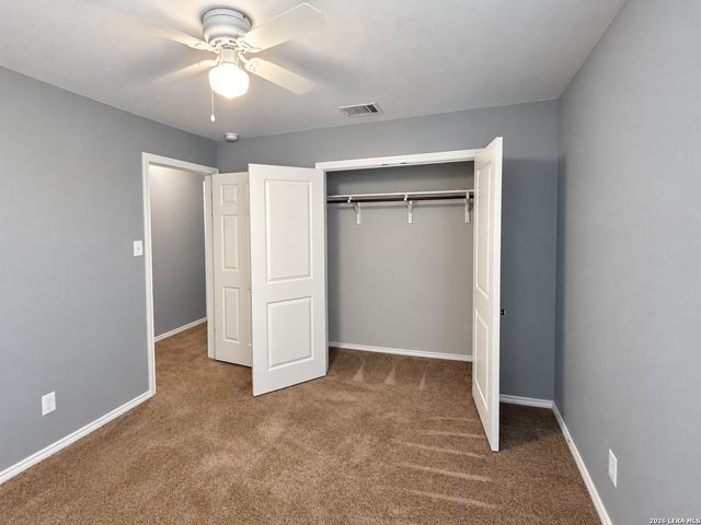 102 Samuel Kemper, San Antonio, TX 78220