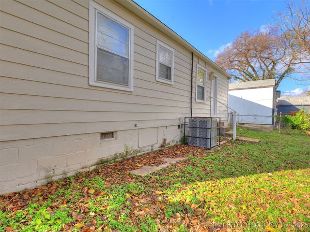 227 S Toledo Avenue, Tulsa, OK 74112