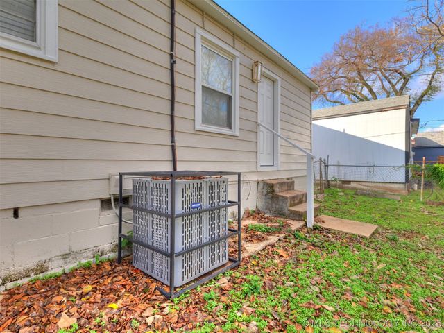 227 S Toledo Avenue, Tulsa, OK 74112