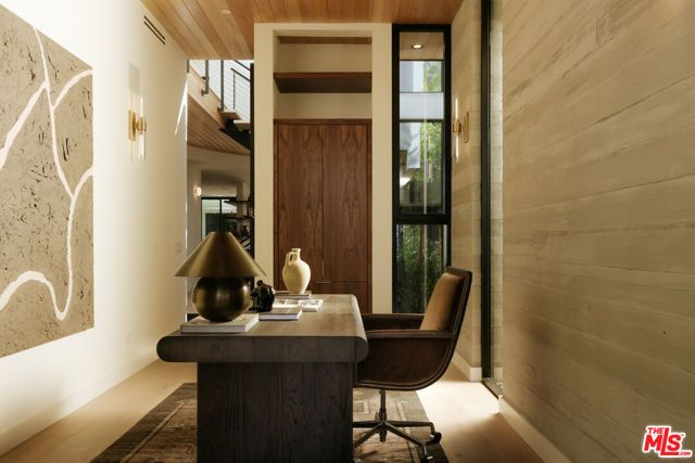 8906 Hubbard Street, Culver City, CA 90232