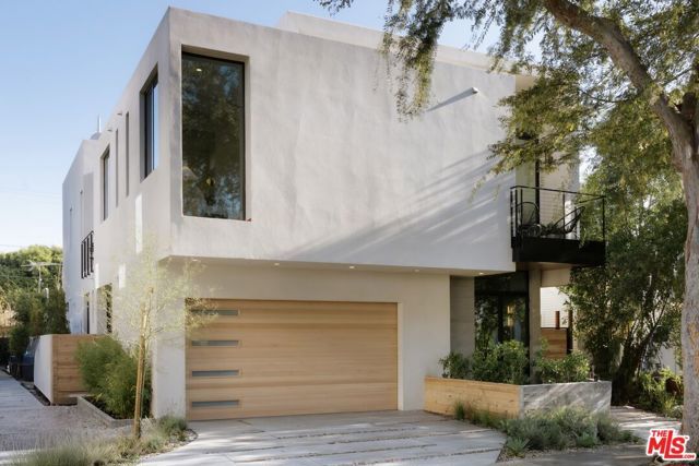 8906 Hubbard Street, Culver City, CA 90232