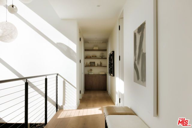 8906 Hubbard Street, Culver City, CA 90232