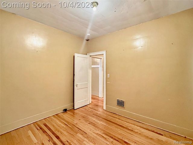 584 Algonquin Street, Detroit, MI 48215