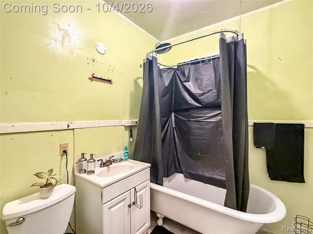 584 Algonquin Street, Detroit, MI 48215
